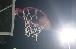 Aros repuestos, pero sigue la inquietud por la precariedad de los nuevos tableros del Parque Cívico