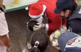 "De grandes, estos chicos se van a acordar que Papá Noel les llevó un regalo junto a la policía de su ciudad"