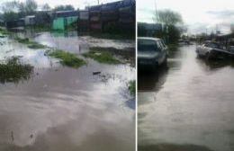 Un barrio bajo el agua, con frío y la tristeza de haber perdido todo