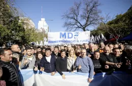 Cagliardi participó junto a Kicillof de la marcha en apoyo a Cristina Fernández de Kirchner
