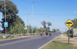 Solicitan mejoras en el cruce peatonal de 169 y 66