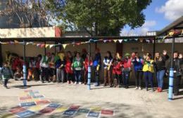 La murga de Amigos de Corazón desparramó alegría en el Jardín San Francisco