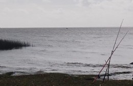 Gran susto en el río: se le dio vuelta el kayak y tuvo que ser rescatado