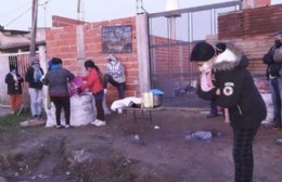 Sigue el conflicto en el Centro Comunitario El Carmen y los vecinos volvieron a tomar el lugar