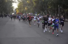 Más de 1.500 atletas participaron de la Media Maratón “Tres Ciudades”