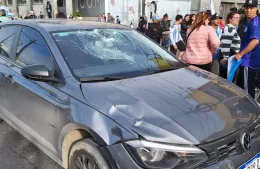 Choque entre auto y moto en Montevideo y 11