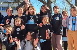 Las categorías menores de la Escuela de Hockey Femenino visitaron a Magdalena