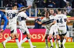 El Lobo aúllo en el Bosque: 3 a 1 a Vélez