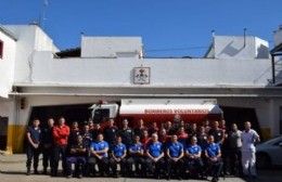 Bomberos Voluntarios realizaron capacitación en incendios industriales