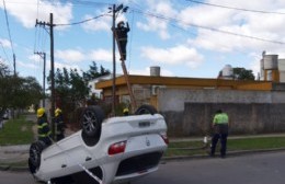 Distracción, choque y vuelco en 172 y 24