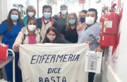 Enfermeros de pie: "Para que la sociedad y todo el equipo de salud valore la función social que tenemos"