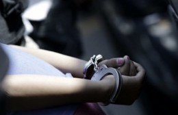 Una mujer fue detenida tras violentarse contra su marido y su hija