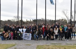 Acto en la Banderoteca por el Día del Orgullo LGBTQi+