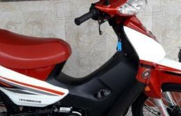 Jóvenes motochorros detenidos en horas de la madrugada