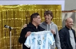 Saladero sortea camiseta de Messi autografiada por los jugadores de la Selección