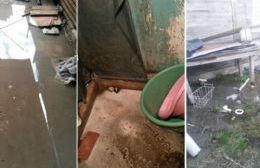 Por el desborde cloacal, una vecina y su familia conviven con materia fecal hasta en las habitaciones