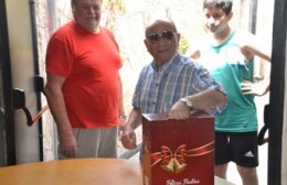 El Sindicato de Trabajadores Municipales entregó 1300 cajas navideñas