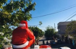 El recorrido de los bomberos y Papá Noel está diagramado: se armaron más de 25 mil bolsitas de caramelos