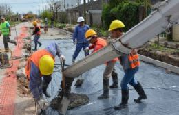 Continúan las tareas de bacheo sobre trayectos que recorren las líneas de colectivos