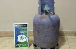 Investigan presunto hecho ilícito tras el hallazgo de una garrafa abandonada