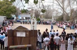 El acto central en honor a San Martín se realizó en la Escuela 10 de Los Talas