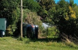 Accidente en Los Talas: un auto terminó en una casa