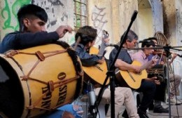 Se viene otro domingo de folklore en la Plaza 17 de Octubre
