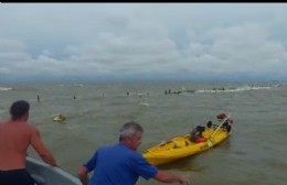 Rescate de kayakista en los malecones: "Por suerte salió todo genial"