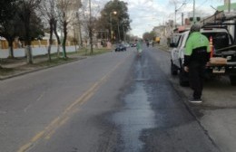 Alerta por derrame de combustible en Avenida Montevideo