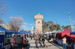 La feria del Barrio Banco Provincia crece: 76 emprendedores y otras 40 familias esperan un lugar