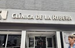 Escrache en Clinica La Ribera por un médico que está denunciado por presunta mala praxis
