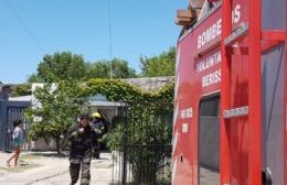 Principio de incendio en el galpón de una vivienda