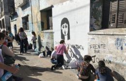 Realizan un mural pidiendo la aparición con vida de Johana Ramallo