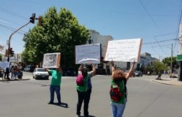 Trabajadores de la Mutual 10 de Junio exigen respuestas: "El Ejecutivo es responsable de esta situación"