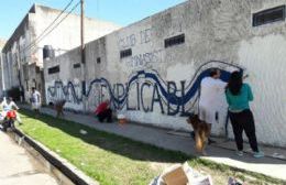 Jornada de pintura en el club Deportivo Gimnasista