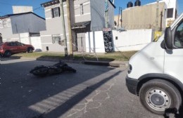 Accidente en 17 y 161: un motociclista se fracturó la pierna