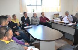 Primer paso para la pavimentación del acceso a la Escuela Agropecuaria