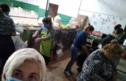 Martes y jueves de viandas en Club El Carmen: Ayuda para familias y ancianos