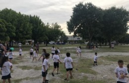 Egresados de Nivel Inicial se despidieron con una emotiva suelta de globos en el Parque Cívico