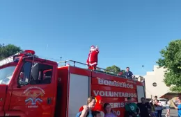 Bomberos ultiman detalles para la tradicional caravana de Papá Noel en Berisso
