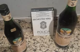 Mal trago: joven aprehendido por robar dos botellas de Fernet de un almacén