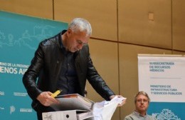 Cagliardi aseguró obras para "una mejor calidad de agua y mayor presión"