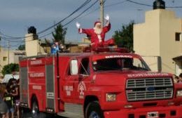 Los recorridos de Papá Noel junto a Bomberos Voluntarios