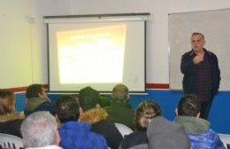 Luis Canay disertó en el Curso de Director Técnico Infanto-Juvenil