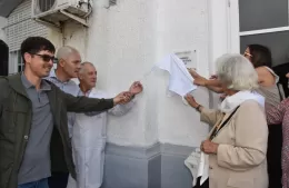 A 50 años del golpe, señalización del vacunatorio “Madres de Plaza de Mayo”