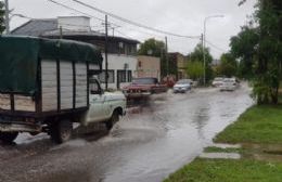 Calles anegadas en distintos barrios de nuestra ciudad