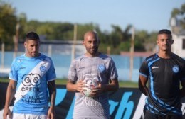 Villa San Carlos presentó nueva camiseta