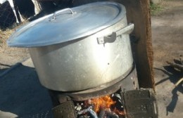 Los Lobos Solidarios ofrecieron una masiva merienda en el Barrio José Luis Cabezas