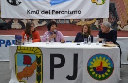 "Peronismo y feminismo" fue el eje del debate en la sede del PJ