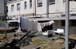 Trapitos al sol: El hospital sin gas y secan la ropa al aire libre